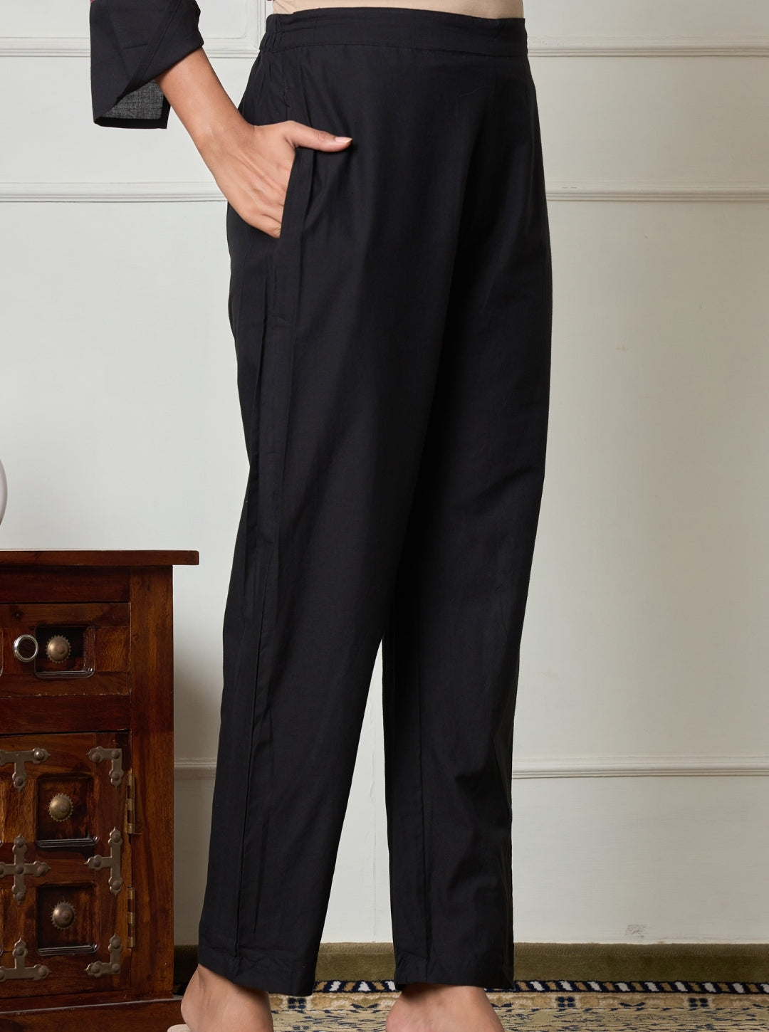 Elegant Black Cotton Printed Kurta Set with Maroon Dupatta