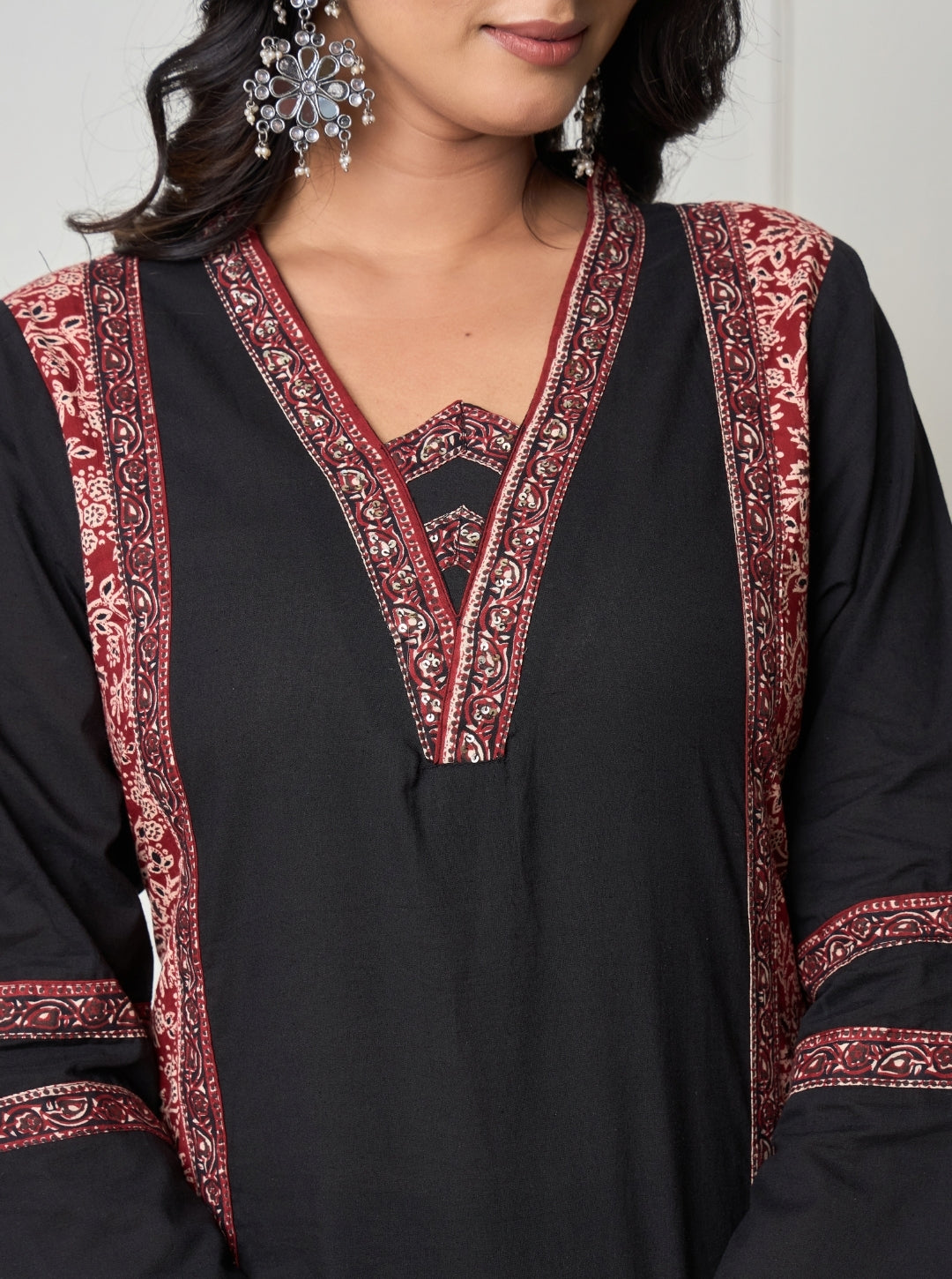 Elegant Black Cotton Printed Kurta Set with Maroon Dupatta